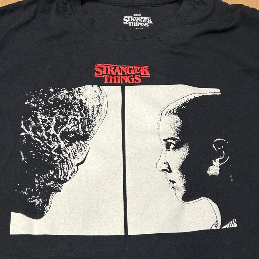 Stranger Things Black Graphic T-Shirt Mens Large - Picture 3 of 7